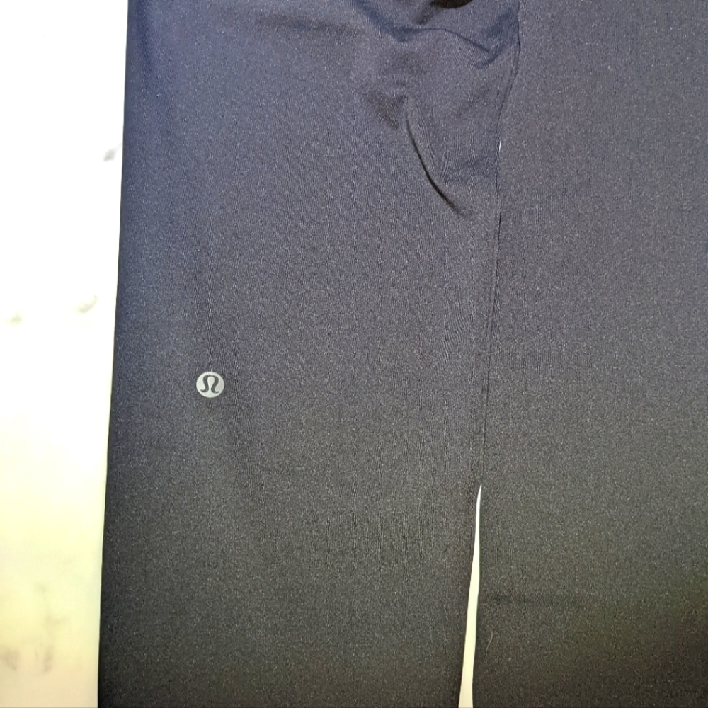 Lululemon On the Fly Jogger - Picture 3 of 7